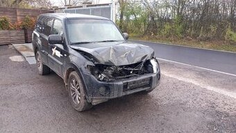 Mitsubishi Pajero IV 3,2DID 147kW,kód mot.4541,N.D