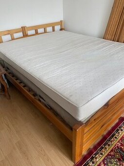 Predam borovicovu postel