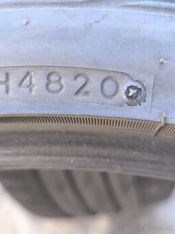 245/35/20 - 1