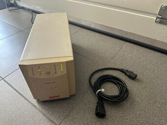 APC Smart-UPS 450 W/700 VA