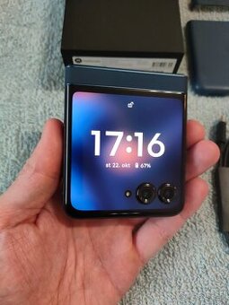 Motorola Razr 60 Pantone Gibraltar Sea 256GB,8GB RAM