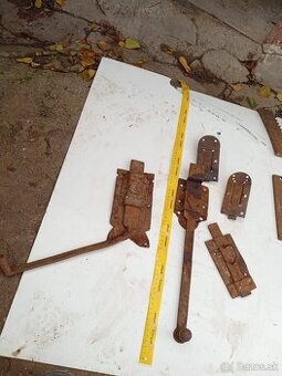 Hodiny.zavory.zamky reťaz