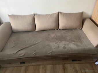 Darujem rozkladaciu posteľ