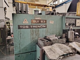 Univerzální hrotový soustruh SUI 63