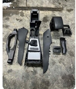 Lakťová opierka octavia 3