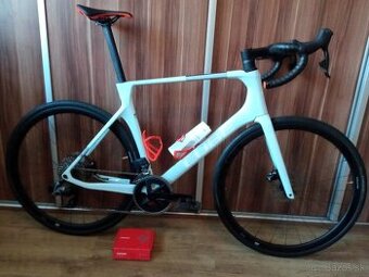 CUBE Agree C:62 Pro Sram Rival ASX 2024 - 1