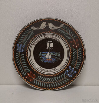 Veľký tanier originál Pozdišovská keramika 20. výročie. SZD