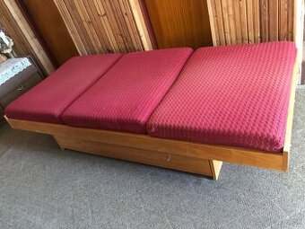 Predám st.mód. postel zo suflikom