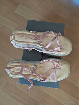 dámske sandále Vagabond 38