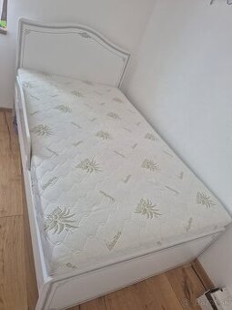 Detská posteľ + nočný stolík