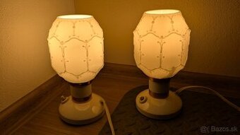 Staršie lampy na nočný stolík