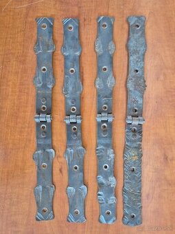 Závesy - pánty na dvere