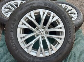 Zimní kola Volkswagen Touareg 3 R18 Goodyear