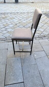 Predam PEVNE KOVOVE STOLICKY - 24ks