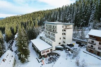 Predaj výnimočného apartmánu s balkónom HNEĎ NA SVAHU v Hote