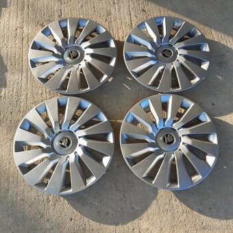 Predam puklice na Skoda Superb  16 zoll