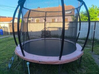Darujem trampolínu