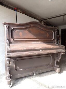 Piano Eduard Sponnagel