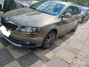 Škoda superb scout