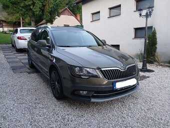 Škoda superb scout