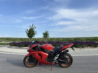 Kawasaki Ninja ZX10R