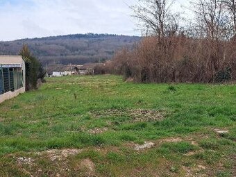 Predaj pozemku 850 m2, Koliňany