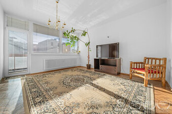 1,5-izbový byt s loggiou a parkovaním v centre – Medená ul.