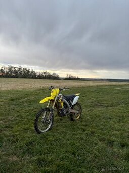 Suzuki RM-Z 250 2015