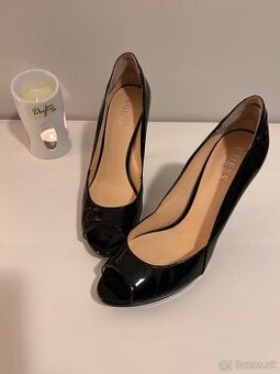 Kozene lakovane lodicky Guess vel.40