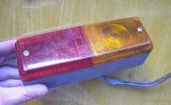 Zadné svetlo na traktor domácej výroby