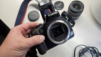 Zrkadlovka Canon EOS 400D + objektív 18-55