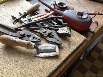 Staré povalove veci