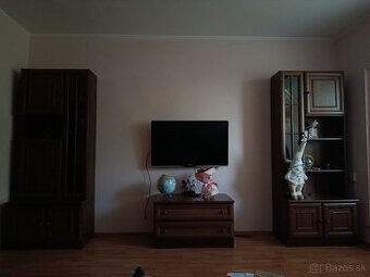 Súprava nábytku do obývačky – 4 kusy