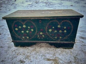 Starožitná maľovaná ľudová truhlica – 19. storočie autentic