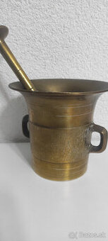 Predám súpravu troch starožitných mosadzných mažiarov