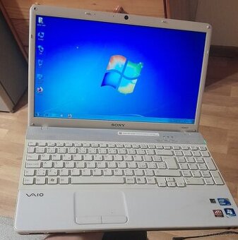 Sony vaio - i3 380M, 3GB, 160GB HDD, 15,6"