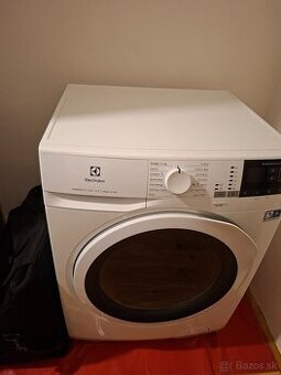 Práčka  so sušičkou Electrolux