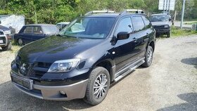 SUV Mitsubishi Outlander 2.0 benzin 4x4 QUATRO top stav