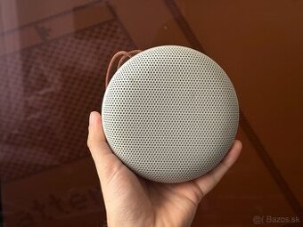 Bang & Olufsen Beosound A1 gen 2 Strieborný
