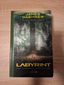 Labyrint trilogia v jednej knihe
