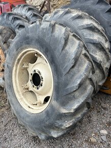 predám zadné kolesá R 28 30 na zetor major