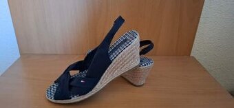 Tommy hilfiger .. Original Sandale