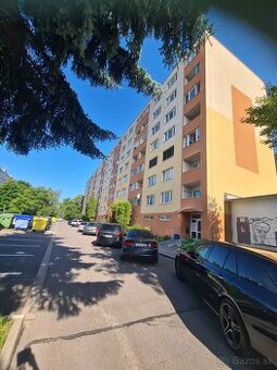 3izbovy byt sever 69m2