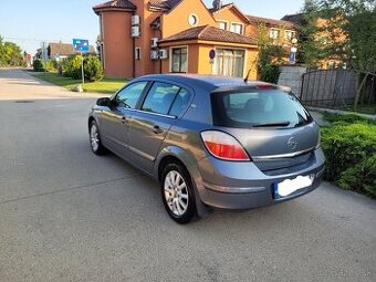 Predam opel astra h 1.4 16v benzín kw 66 r.v 2006