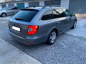 Škoda Superb 1.6 TDI GreenLine Rok výroby: 06/2013