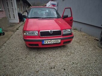 Predám škodu feliciu 1.3i 137000km