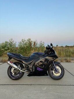 Suzuki rf600r 1995r