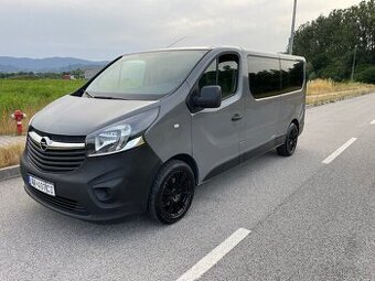 Opel Vivaro long