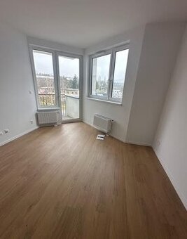 Moderný 2 izbový byt na vyhľadávanej adrese - Popradská KE