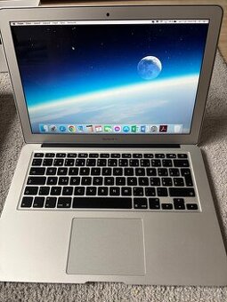 Predám MacBook (2017) – funkčný, ale slabá batéria
